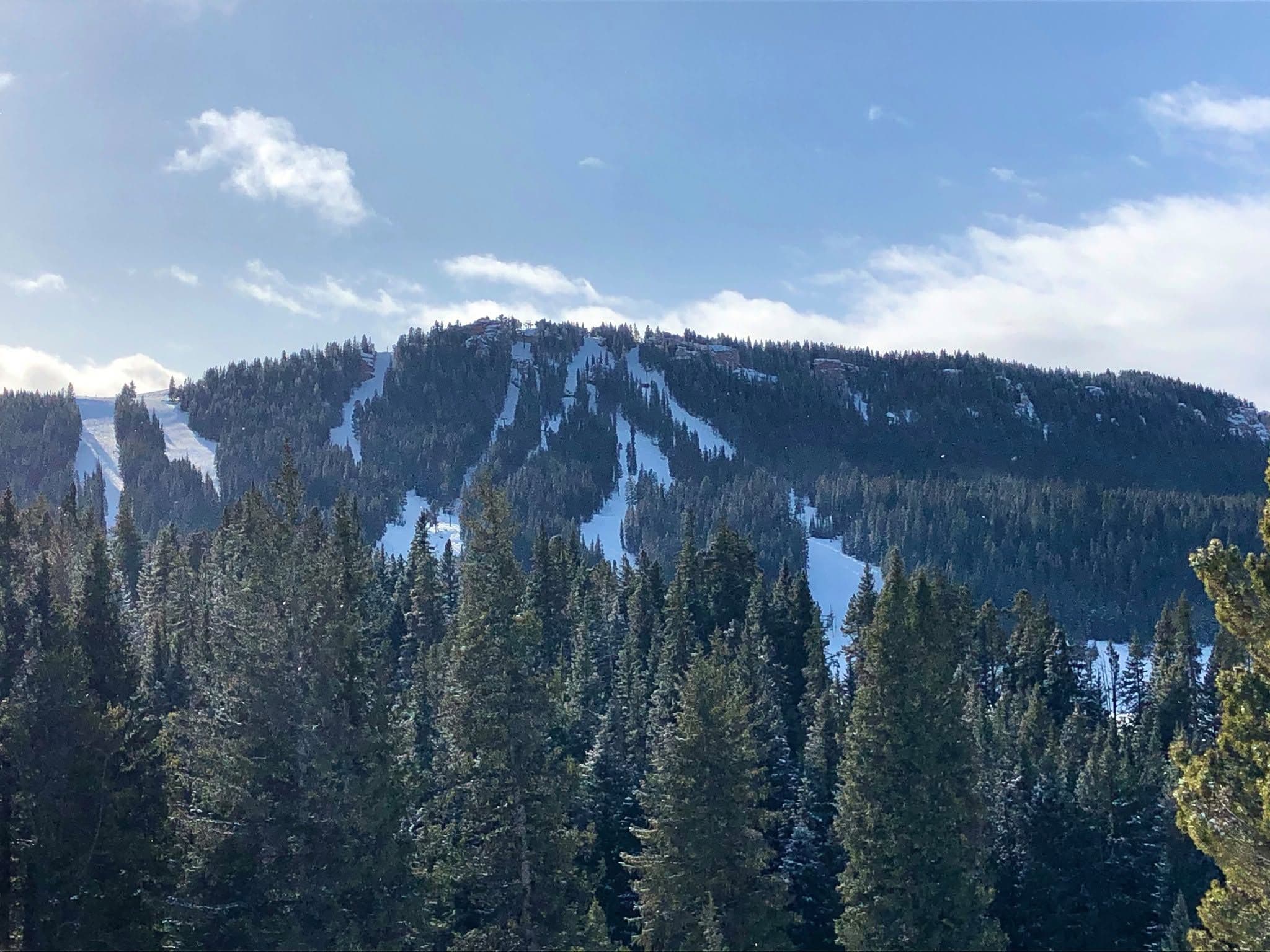 Meadowlark Ski Lodge