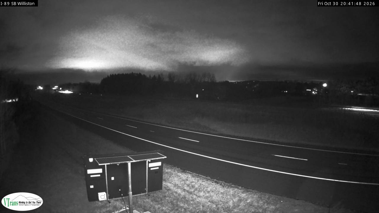 I-89 MM 81.35 SB WILLISTON road camera